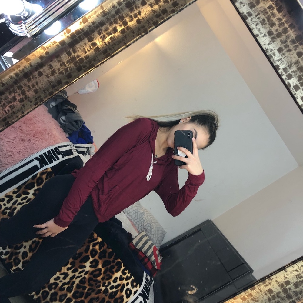 Maroon comfy sweater!